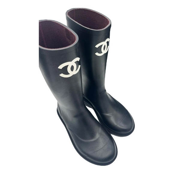 Chanel rain boots - Picture 1 of 14